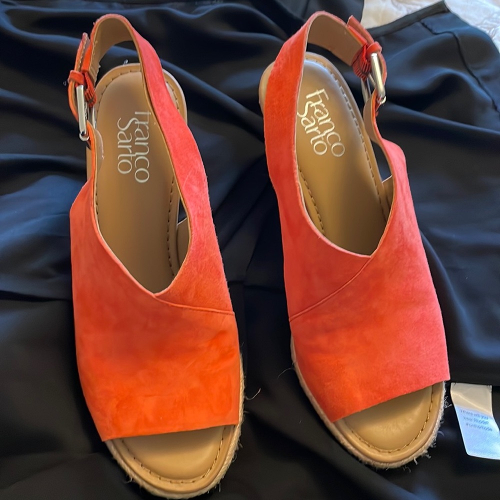Very gently used in great condition Franco Sarto coral wedge sandals